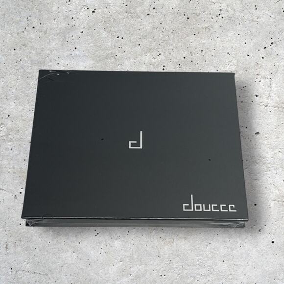 Doucce On The Go Palette New In Package Sealed - Picture 4 of 6